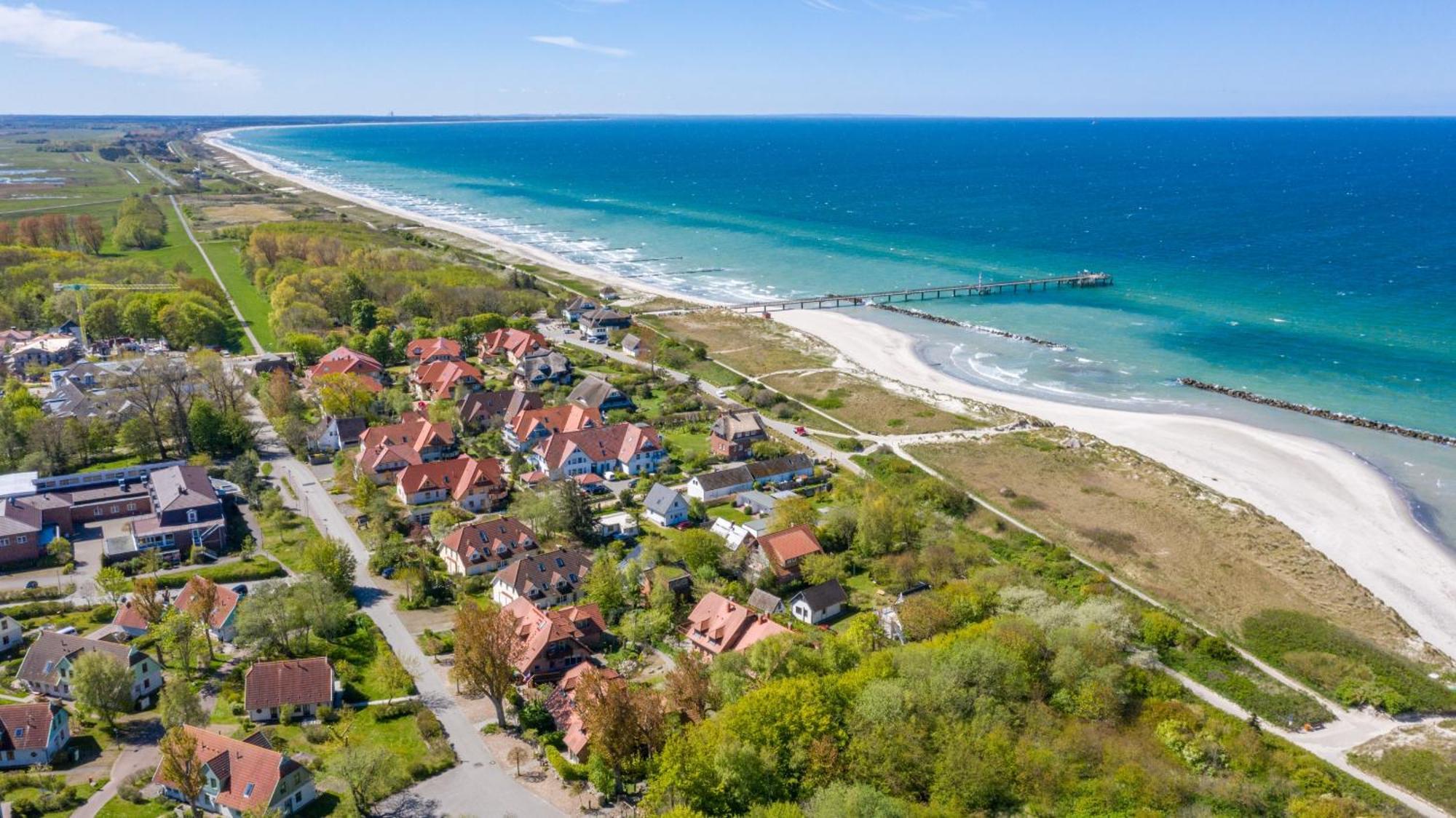 Ferienhaussiedlung Strandperlen Sanddornhof 7C Wustrow  Exterior photo